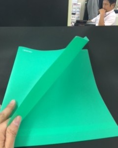持ち運びに便利なPP製バインダーです！